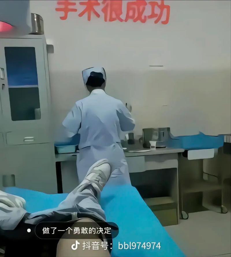 人贩给小孩做变性手术视频:人贩子抓小孩做变性手术是什么电影